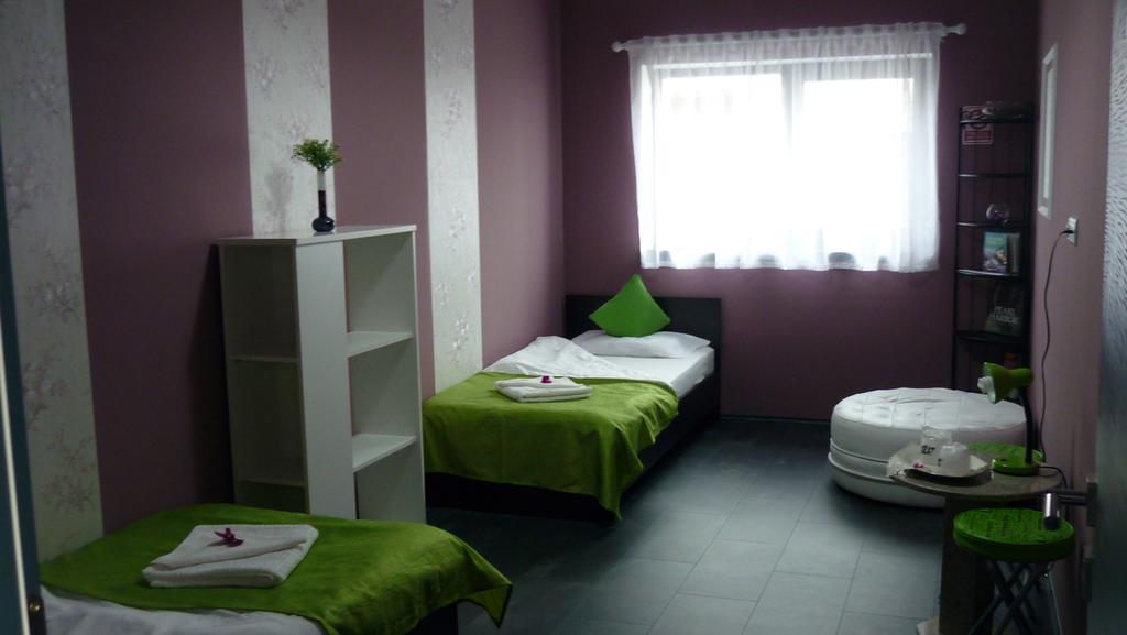 Twin Room with Outside Private Bathroom,221972594:JPEG